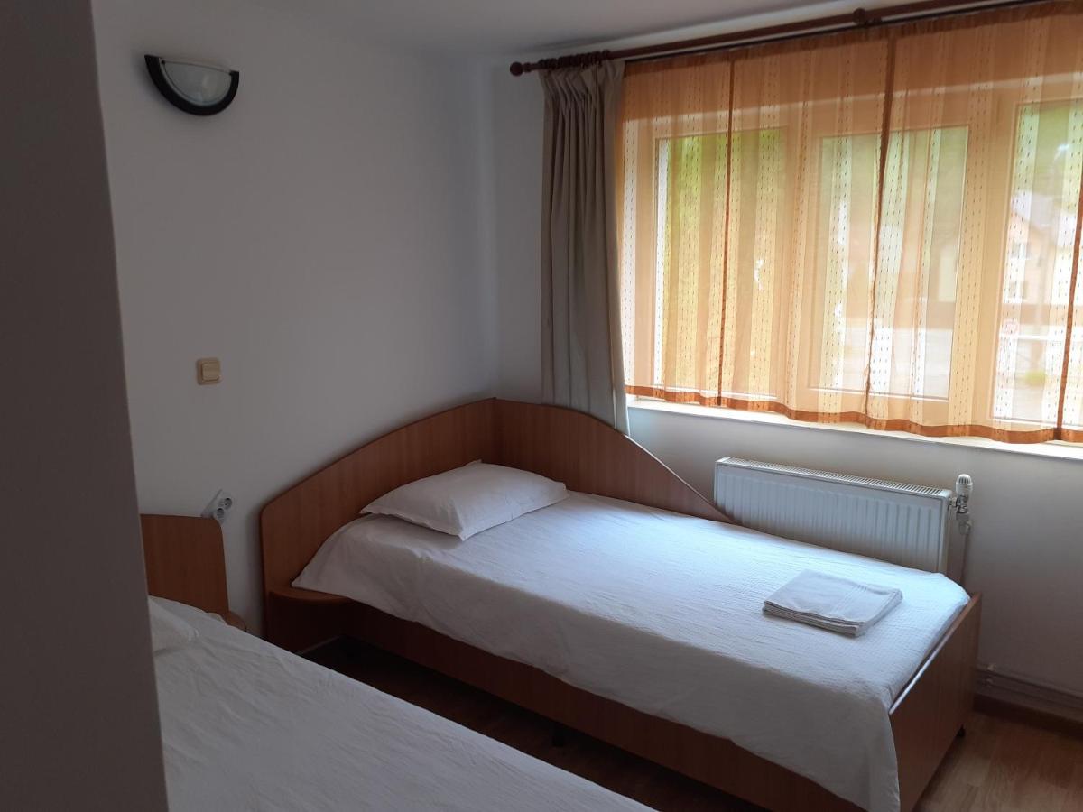 Casa Cionca Guest House Gilau Ngoại thất bức ảnh