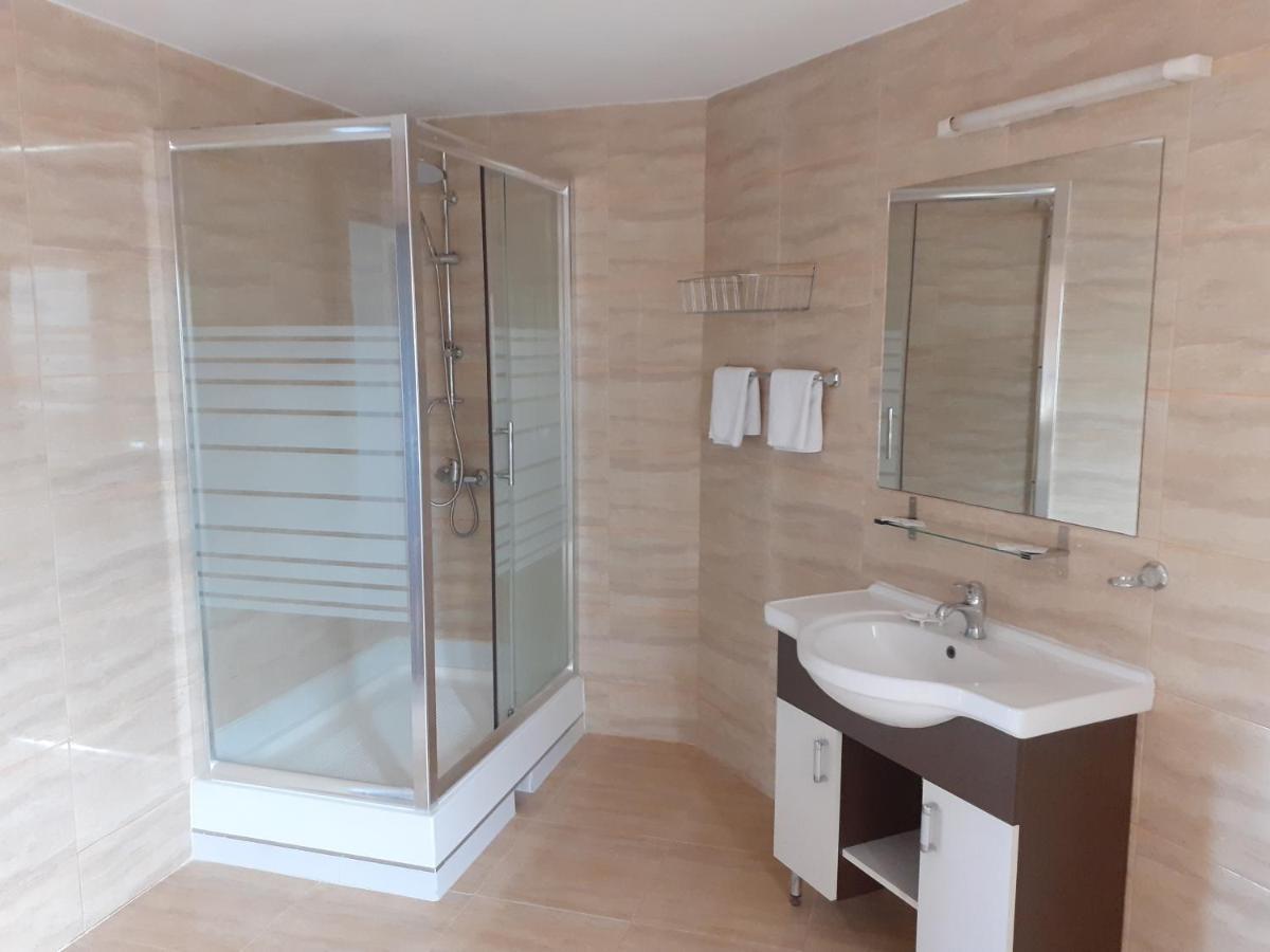 Casa Cionca Guest House Gilau Ngoại thất bức ảnh