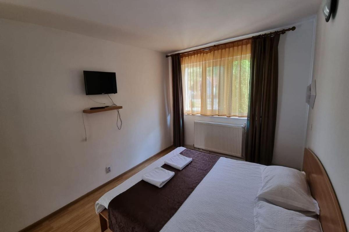 Casa Cionca Guest House Gilau Ngoại thất bức ảnh