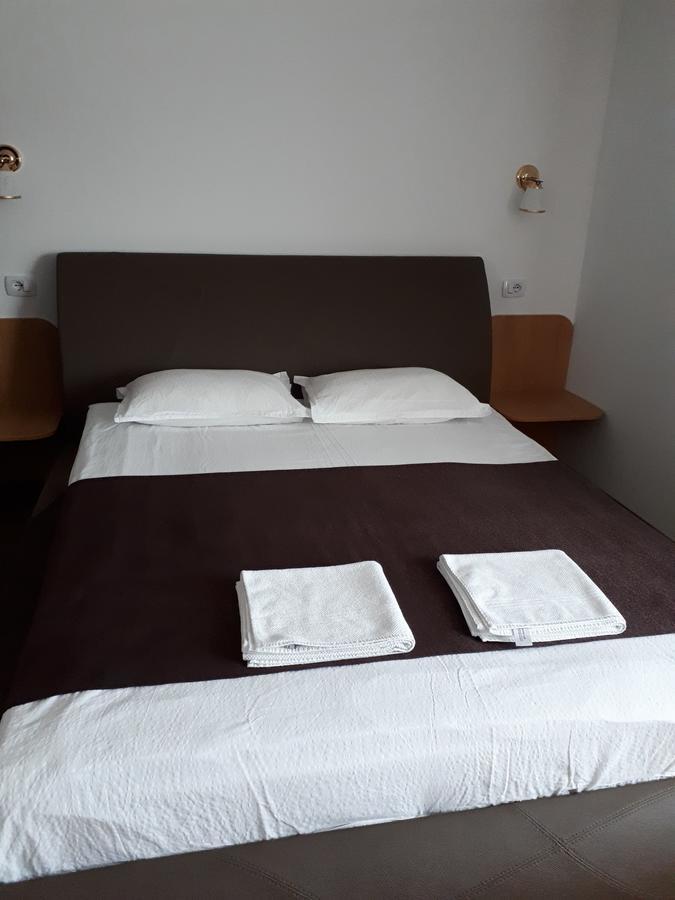 Casa Cionca Guest House Gilau Ngoại thất bức ảnh